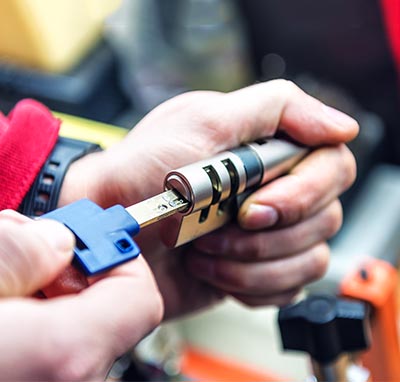 what to ask a locksmith